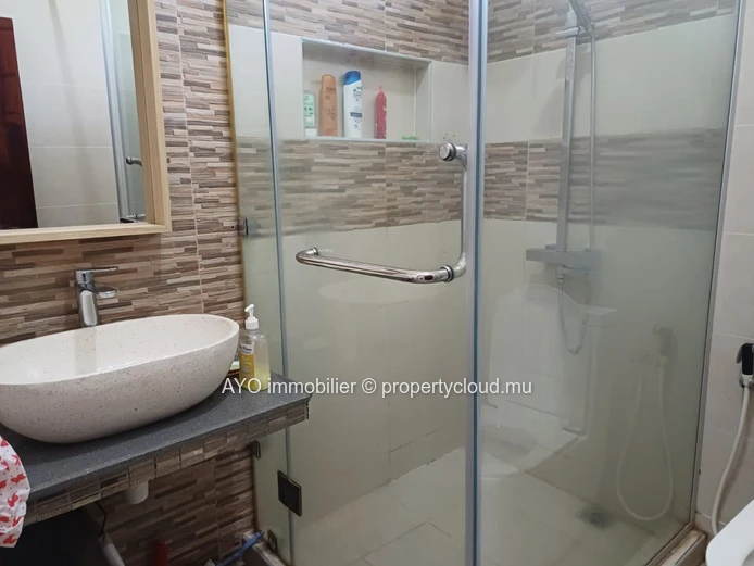Ensemble résidentiel -appartement de 3 chambres avec piscine commune à Pereybere
