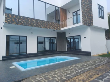 4 Bedroom Villa