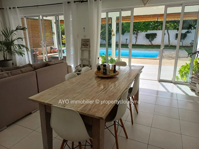 Exceptional offer - Beautiful 4 bedrooms house with garden and pool in Pereybere