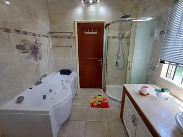 3 Bedroom Townhouse, Duplex