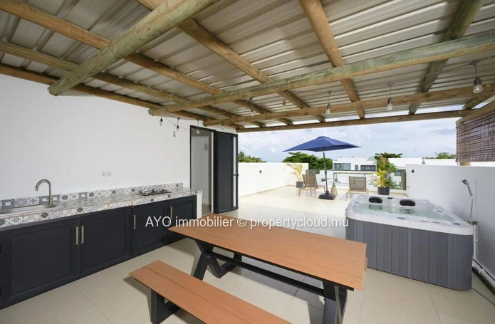 High standard 3 beds penthouse in Trou aux Biches