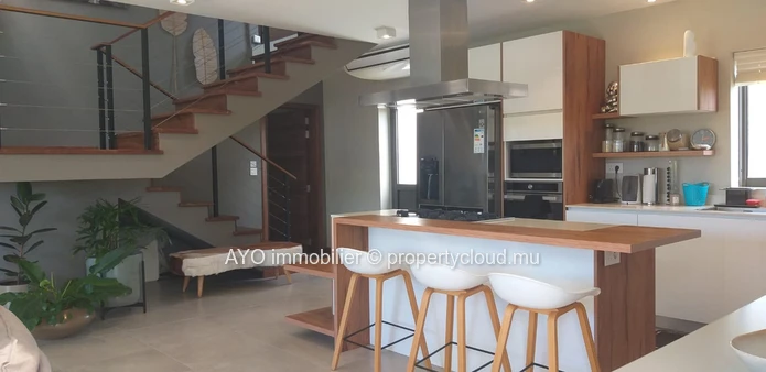 Beautifully furnished 3 bedroom villa with pool