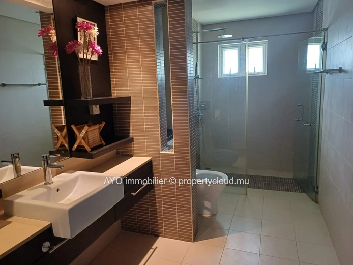On sale -3 bedroom semi furnished townhouse for rent in a secured residence in the heart of Grand Baie (Sole Mandate)