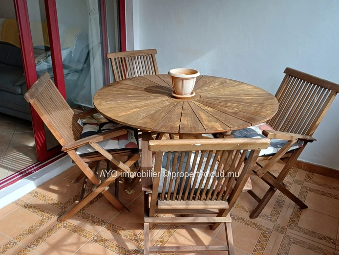 Residential compound- 3 bedrooms apartment with common pool in Mon Choisy