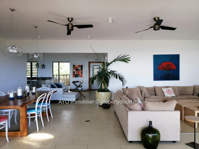 Stunning beachfront penthouse with incredible ocean views  