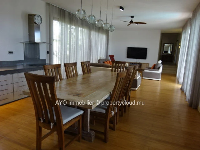 Brand new modern home with swimming pool close to local amenities