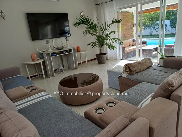 Exceptional offer - Beautiful 4 bedrooms house with garden and pool in Pereybere